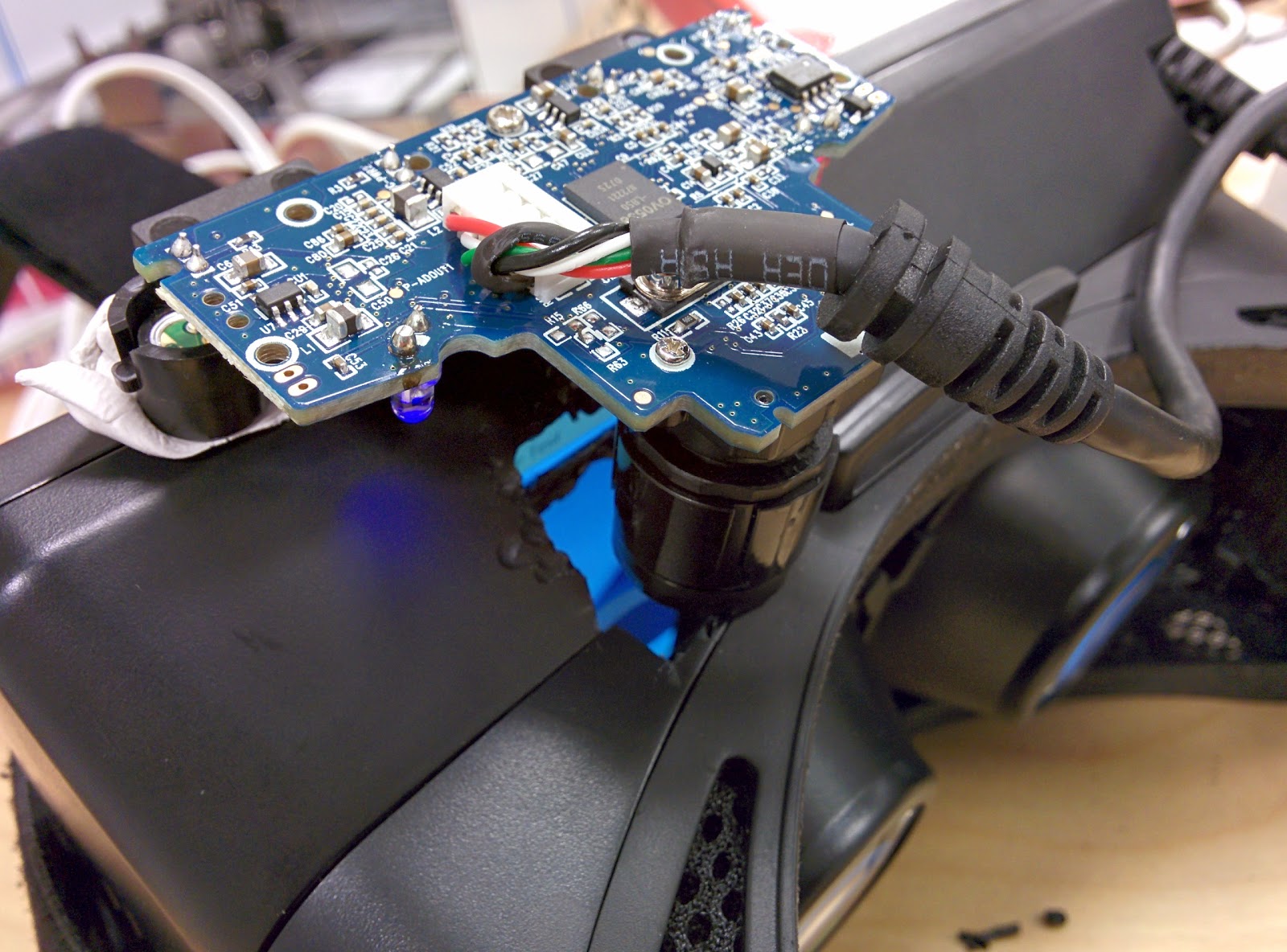 Eye tracking camera installed on Oculus Rift DK1